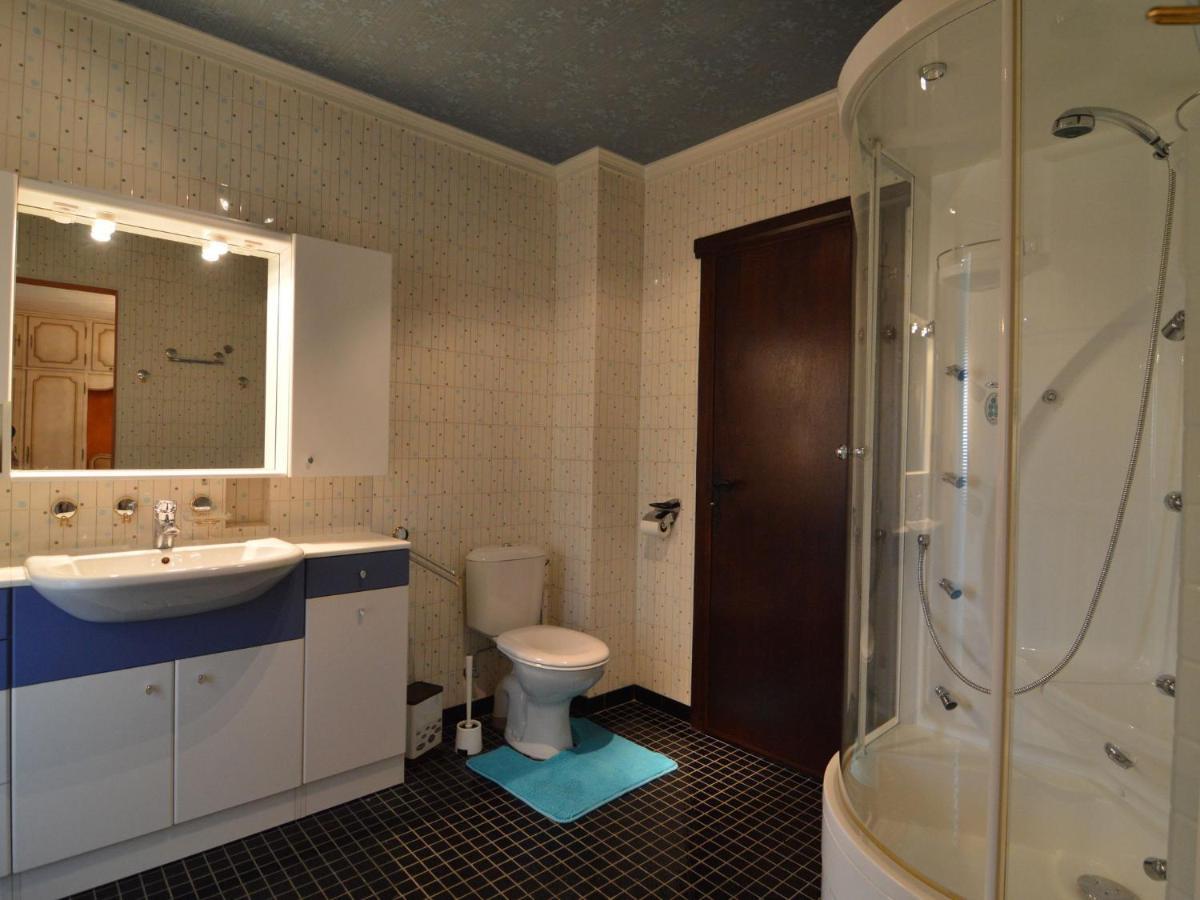Elegant Villa In Stavelot With Fitness Playroom Екстериор снимка