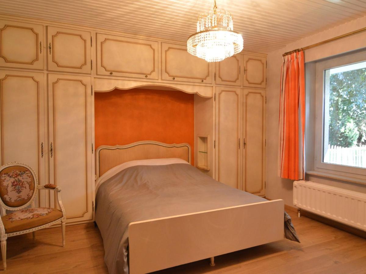 Elegant Villa In Stavelot With Fitness Playroom Екстериор снимка