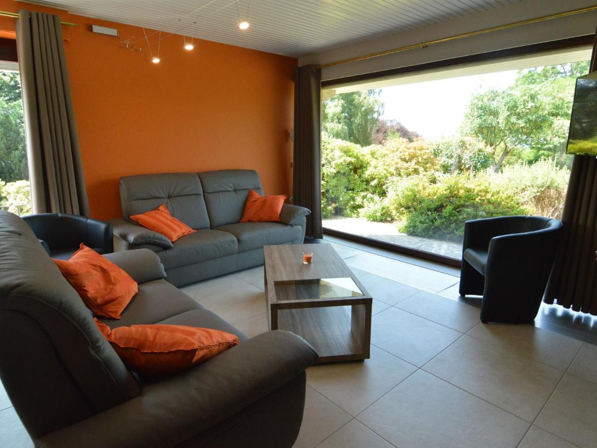 Elegant Villa In Stavelot With Fitness Playroom Екстериор снимка